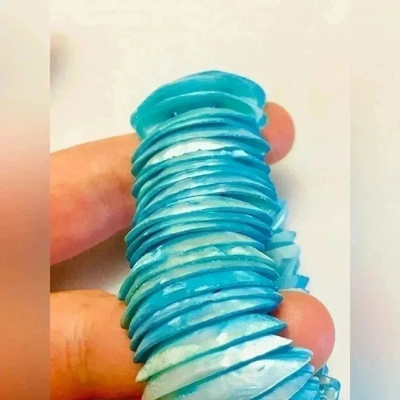Handmade of Sea  Shells 🐚 bracelet - Picture 2 of 4